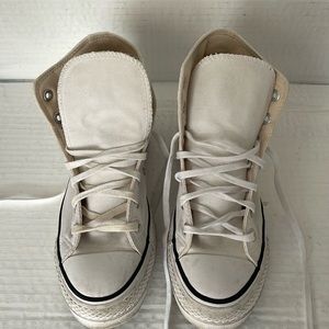 Converse Platform White Chuck Taylor All Stars Size 8 Good condition some wear
